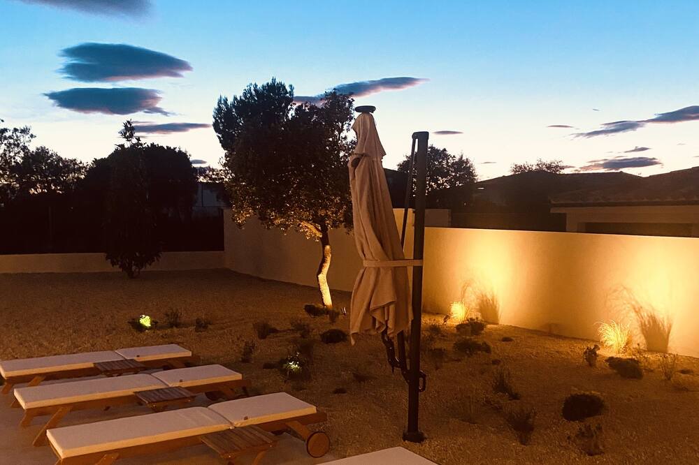 Photo of Outdoor in Caremeau