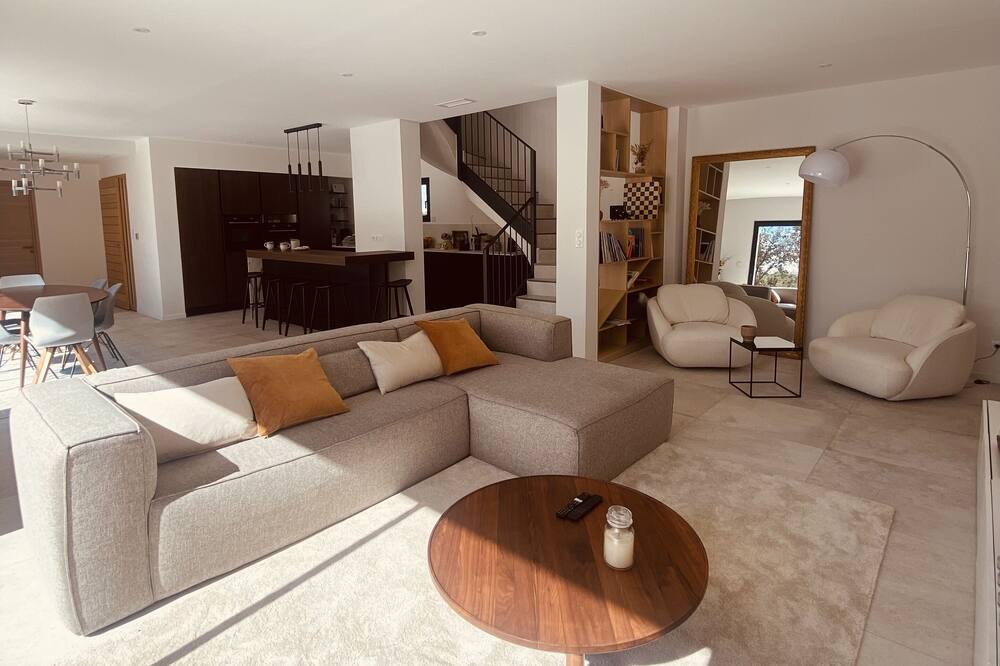 Photo of Livingroom in Caremeau