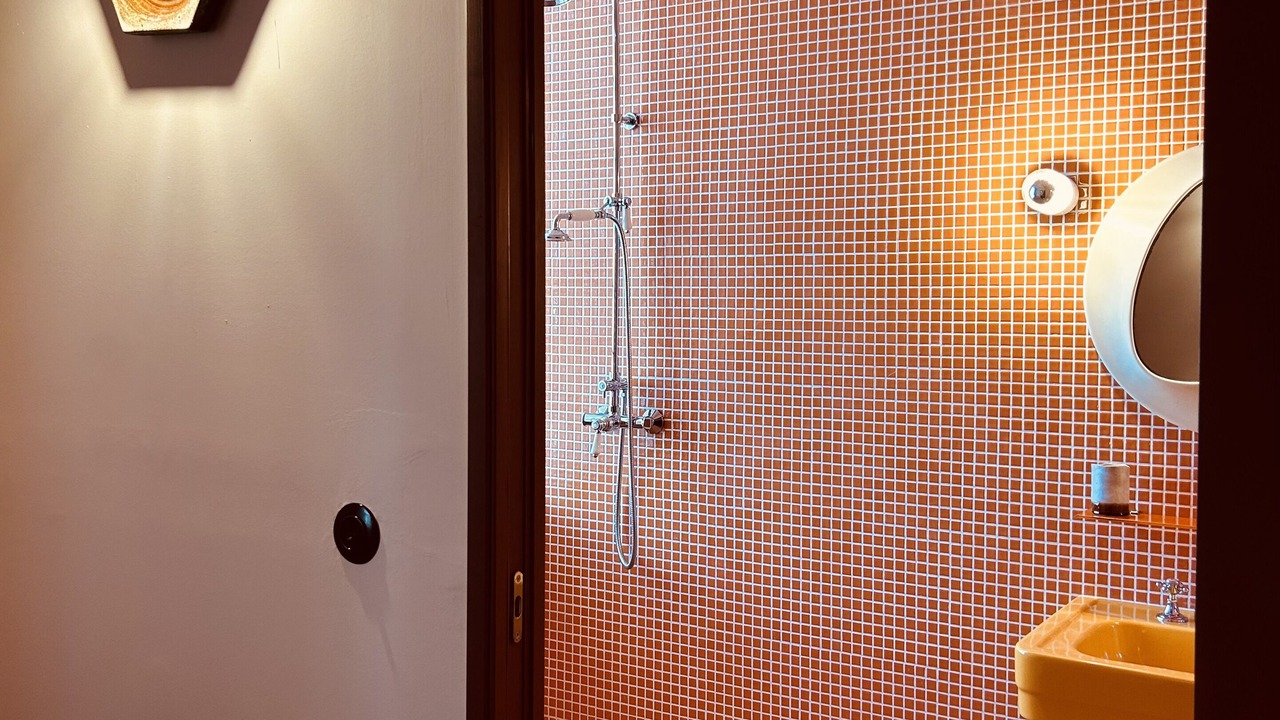 Photo of Bathroom in Arles City Centre
