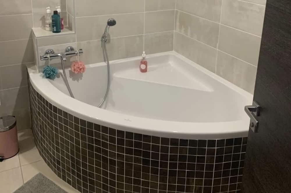 Photo of Bathroom in Cournonterral