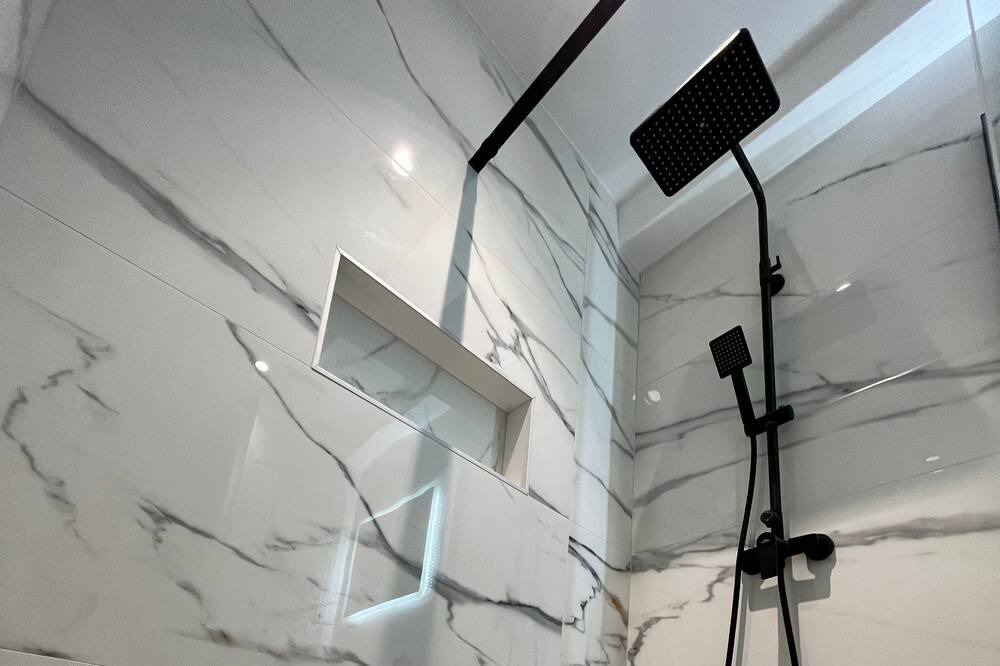 Photo of Bathroom in Allauch
