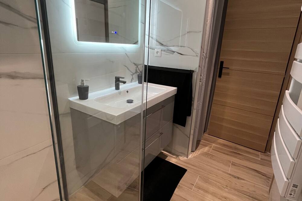 Photo of Bathroom in Allauch