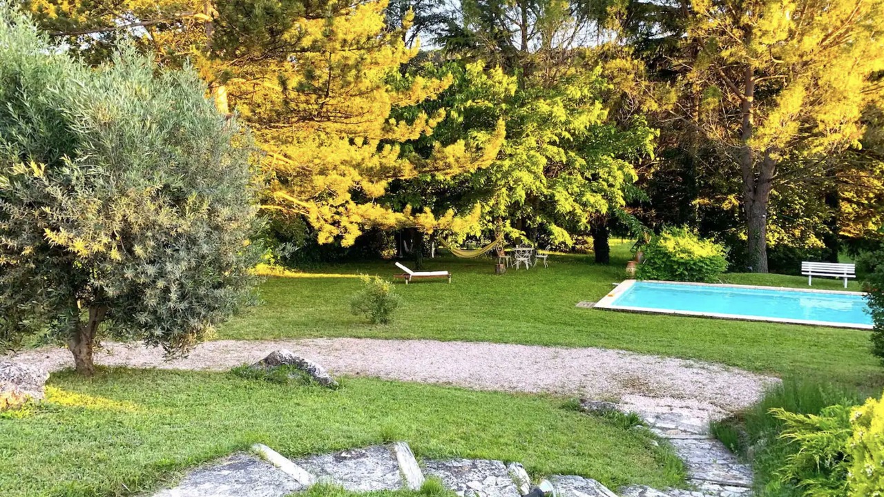 Photo of Outdoor in Simiane-Collongue