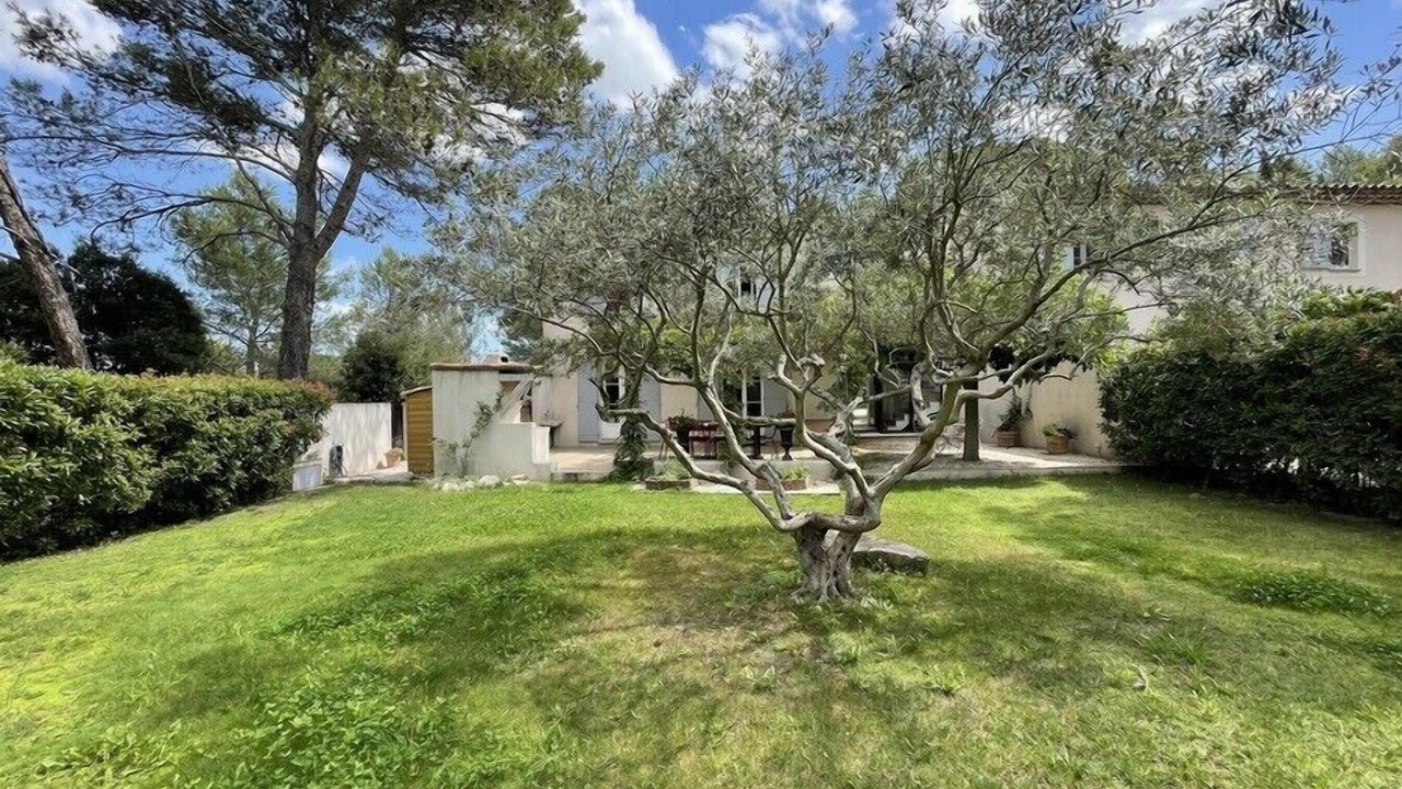 Photo of Outdoor in Lambesc