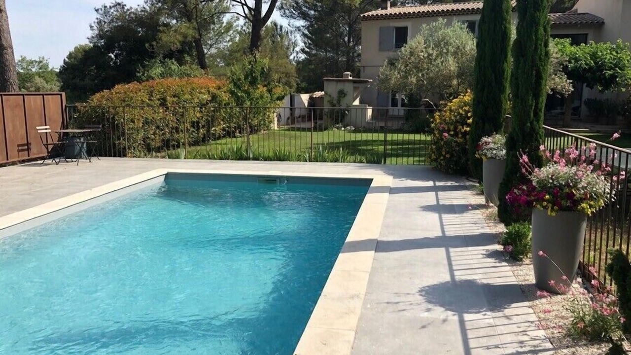 Photo of Outdoor in Lambesc