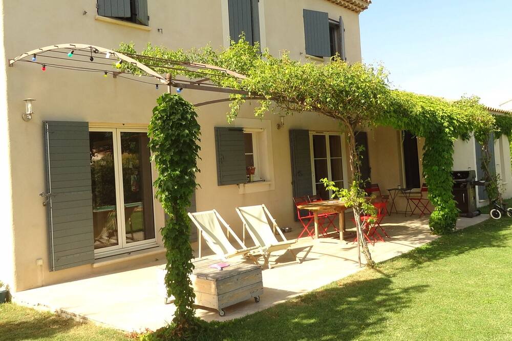 Photo of Outdoor in Molleges