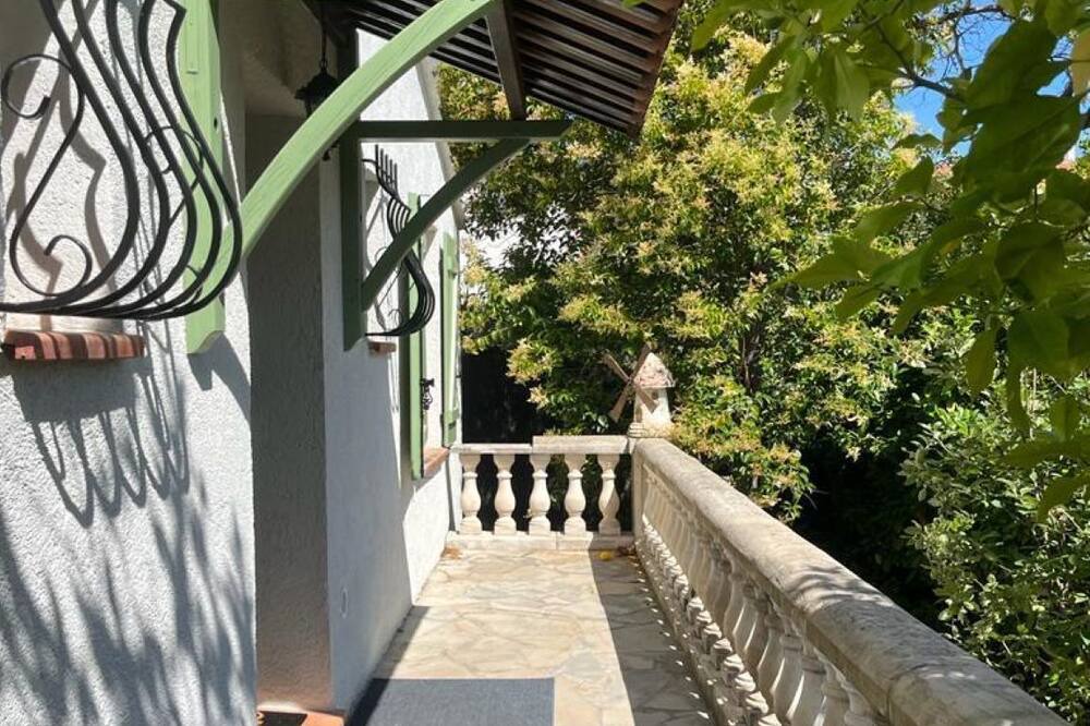 Photo of Outdoor in Carnot
