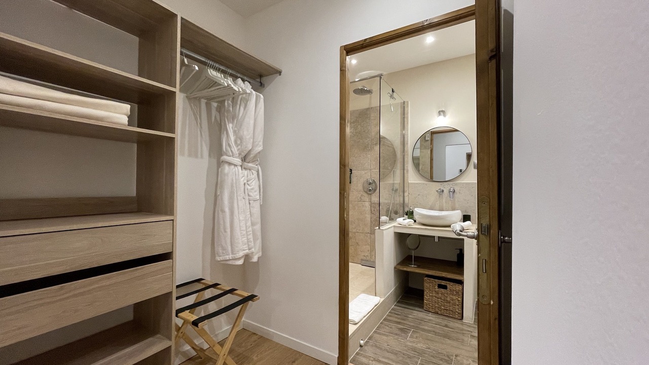 Photo of Bathroom in Mas-Blanc-des-Alpilles