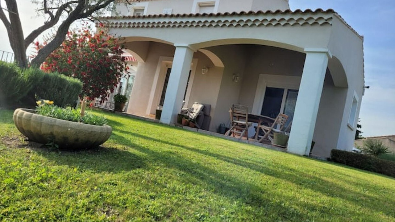 Photo of Outdoor in Aramon