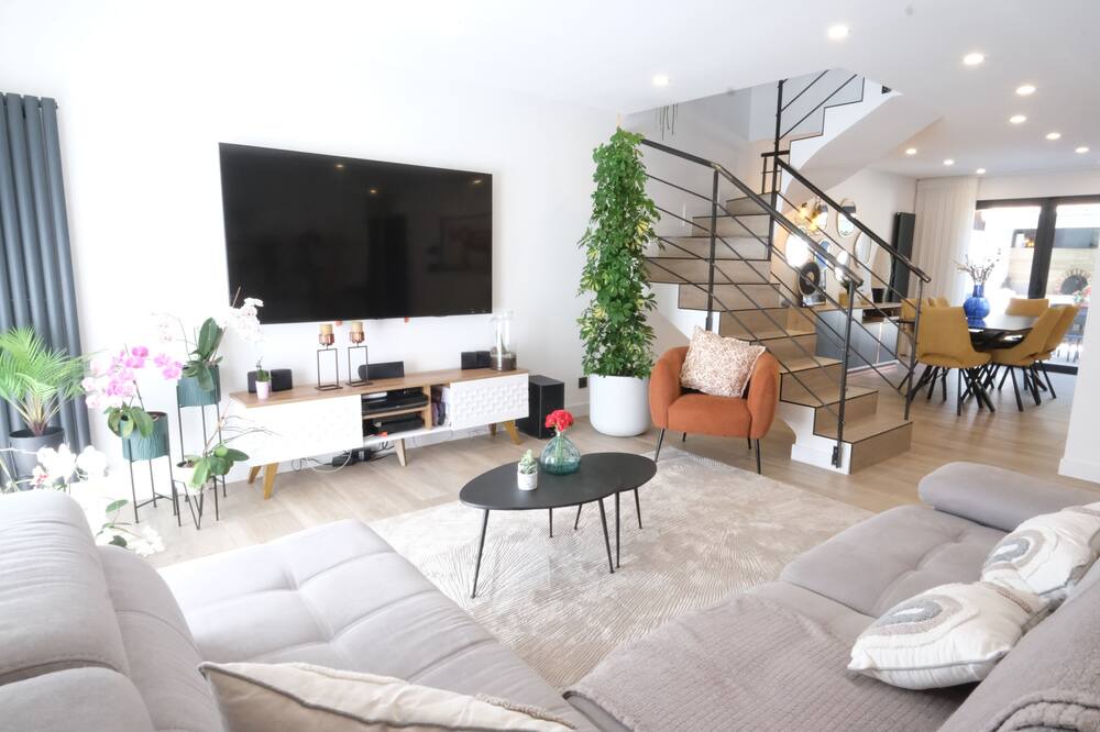 Photo of Livingroom in Salon-de-Provence