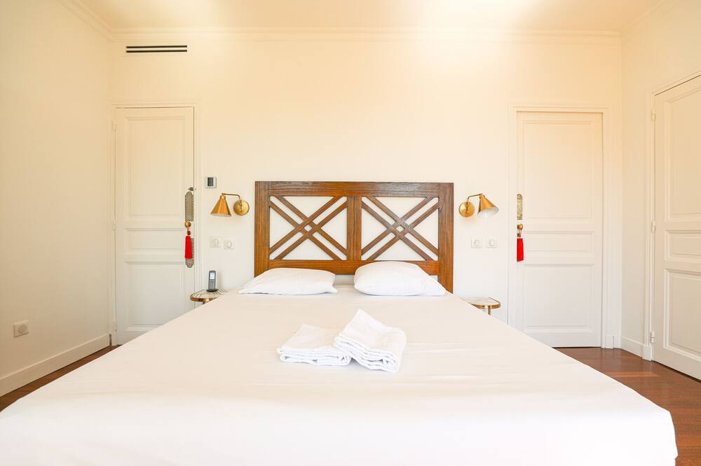 Photo of Bedroom in Prado-Perier