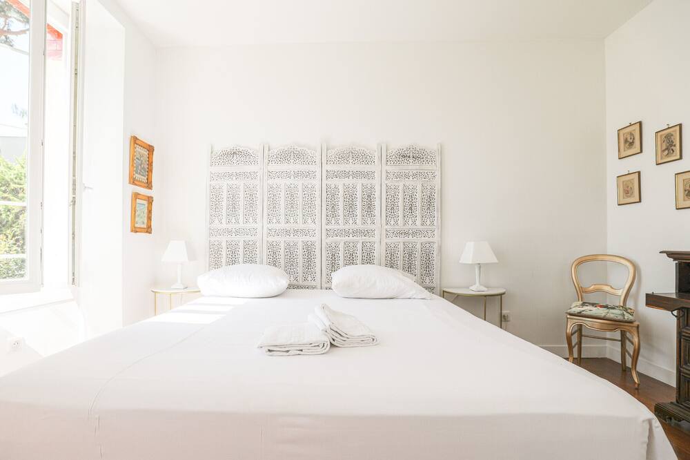 Photo of Bedroom in Prado-Perier