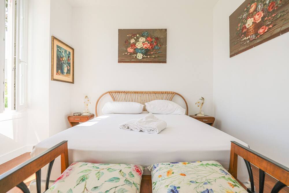 Photo of Bedroom in Prado-Perier