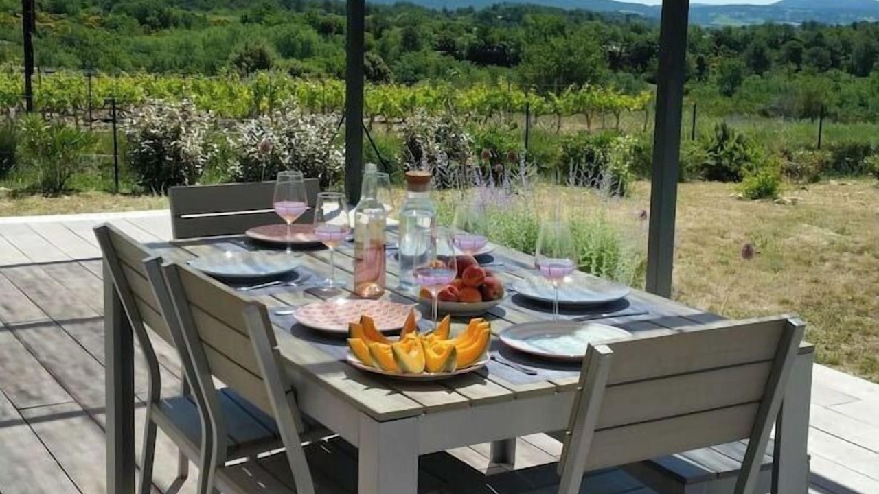 Photo of Outdoor in Cabrieres-dʼAigues