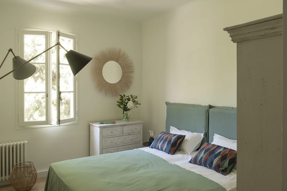 Photo of Bedroom in Maussane