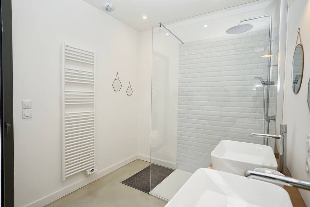 Photo of Bathroom in Quartier des Espesses