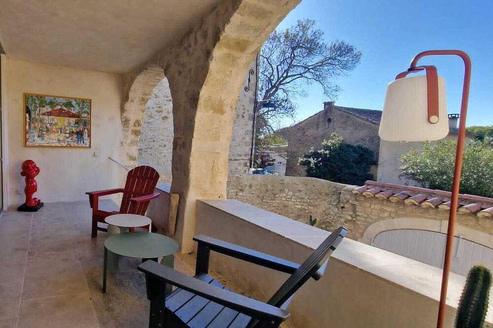 Photo of Patio Balcony in Arpaillargues-et-Aureillac