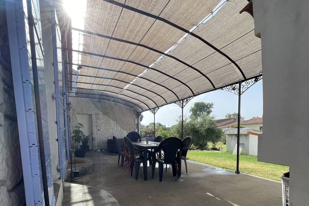 Photo of Outdoor in Maillane