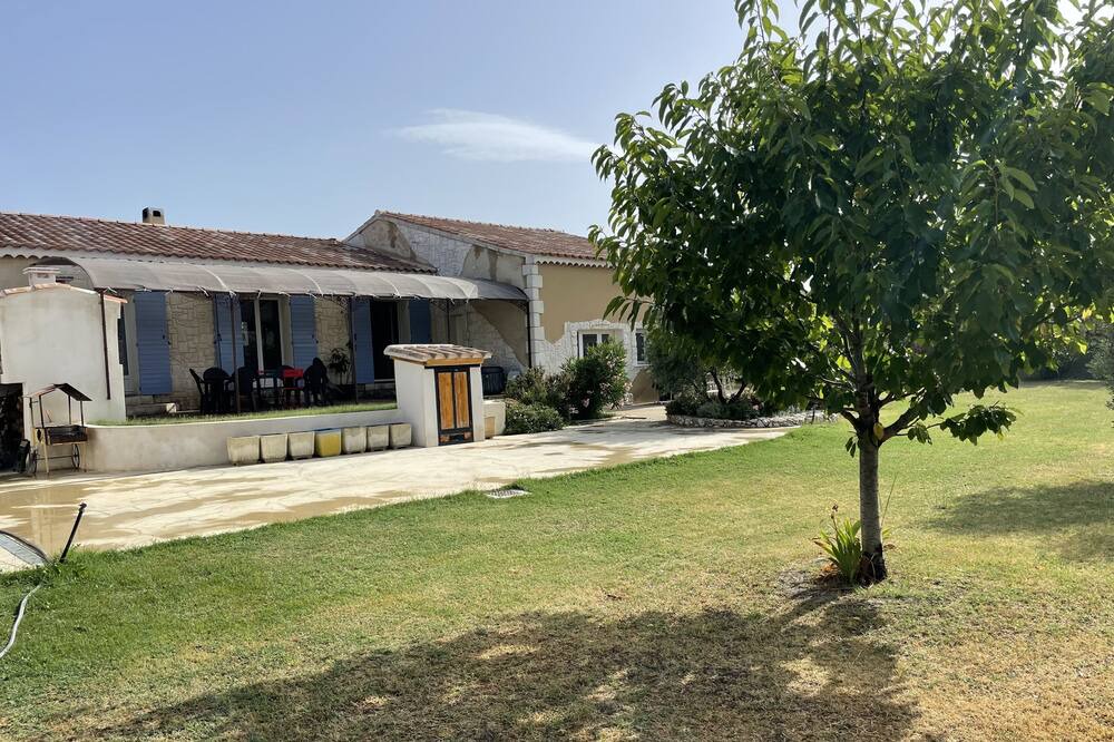 Photo of Outdoor in Maillane