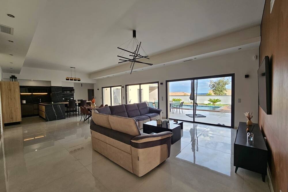 Photo of Livingroom in Caremeau