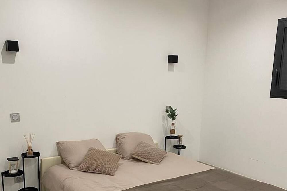 Photo of Bedroom in Caremeau