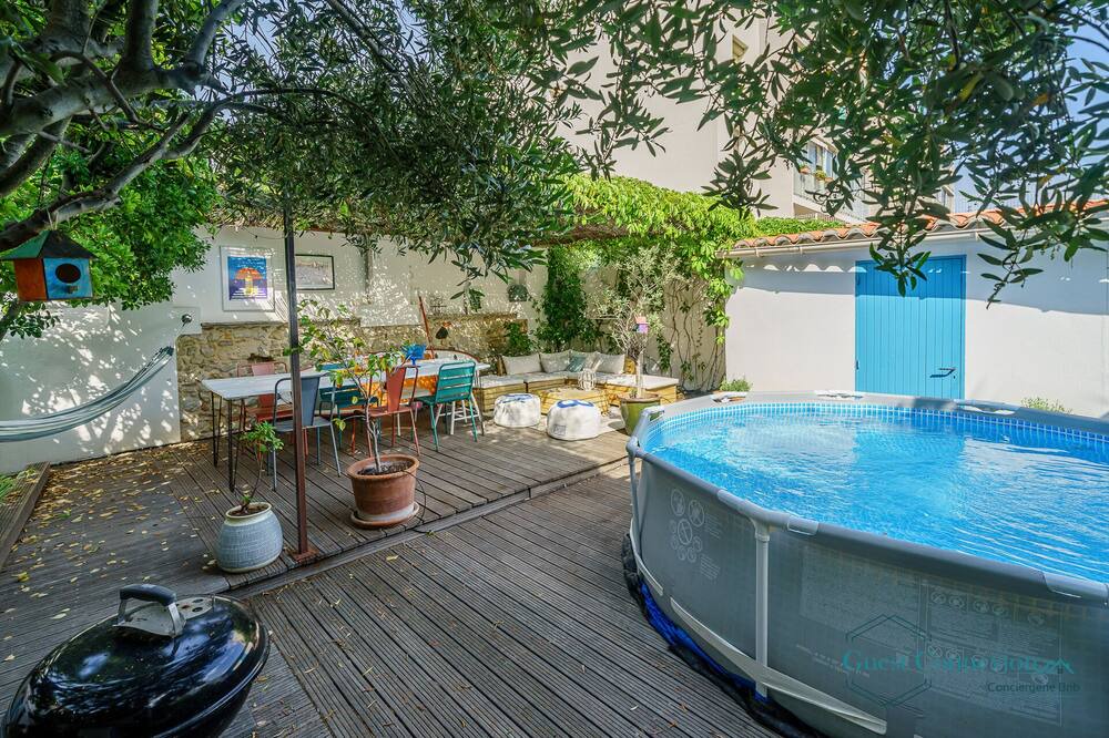 Photo of Outdoor in 8th Arrondissement