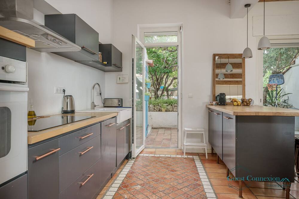 Photo of Kitchen in 8th Arrondissement