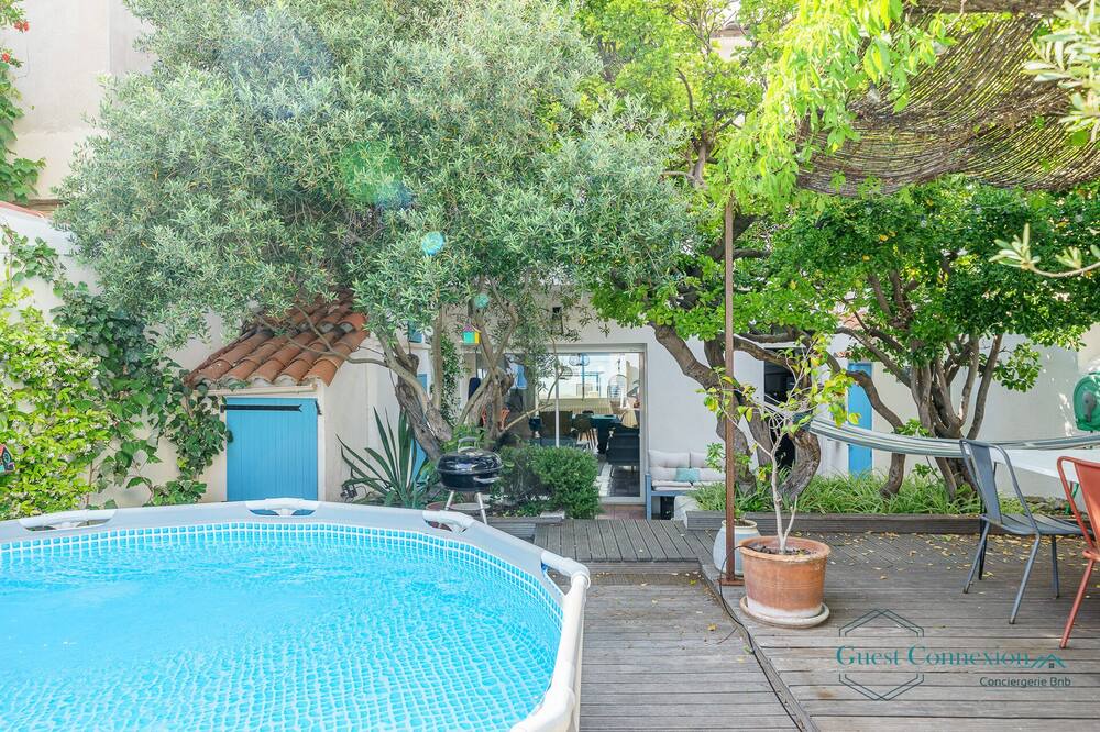 Photo of Outdoor in 8th Arrondissement