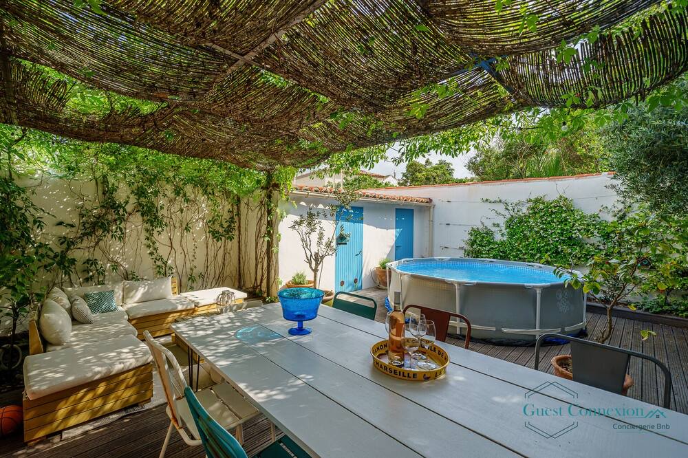 Photo of Outdoor in 8th Arrondissement