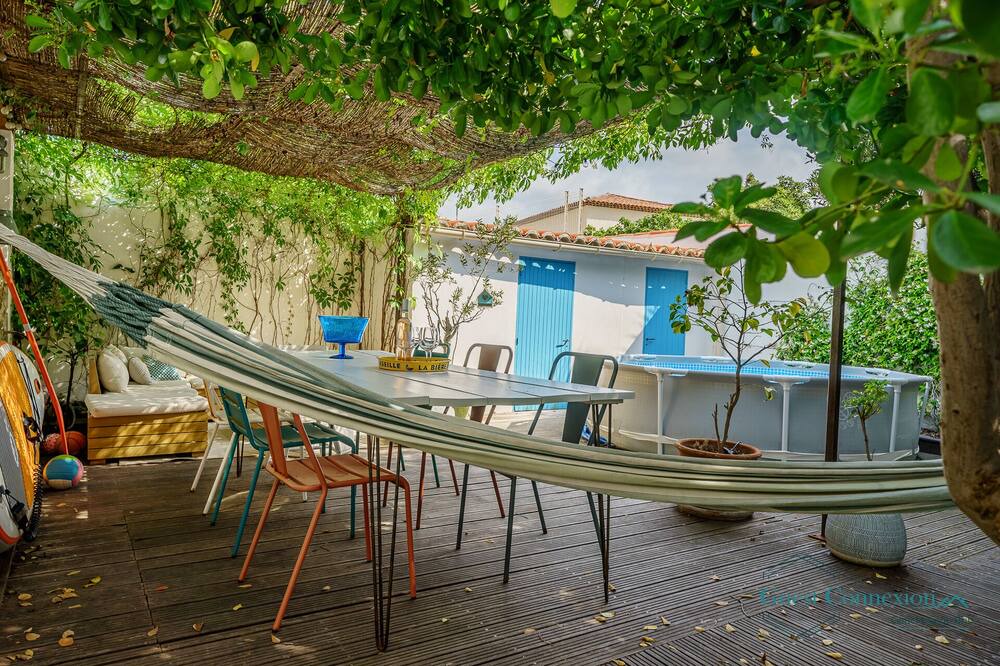 Photo of Outdoor in 8th Arrondissement