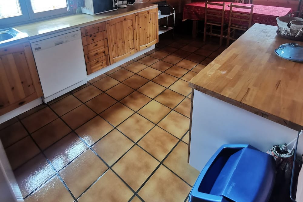 Photo of Kitchen in Enchastrayes