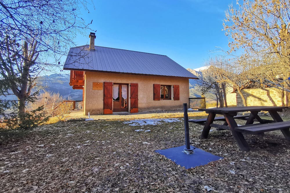 Photo of Outdoor in Enchastrayes