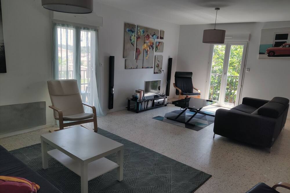 Photo of Livingroom in Caux