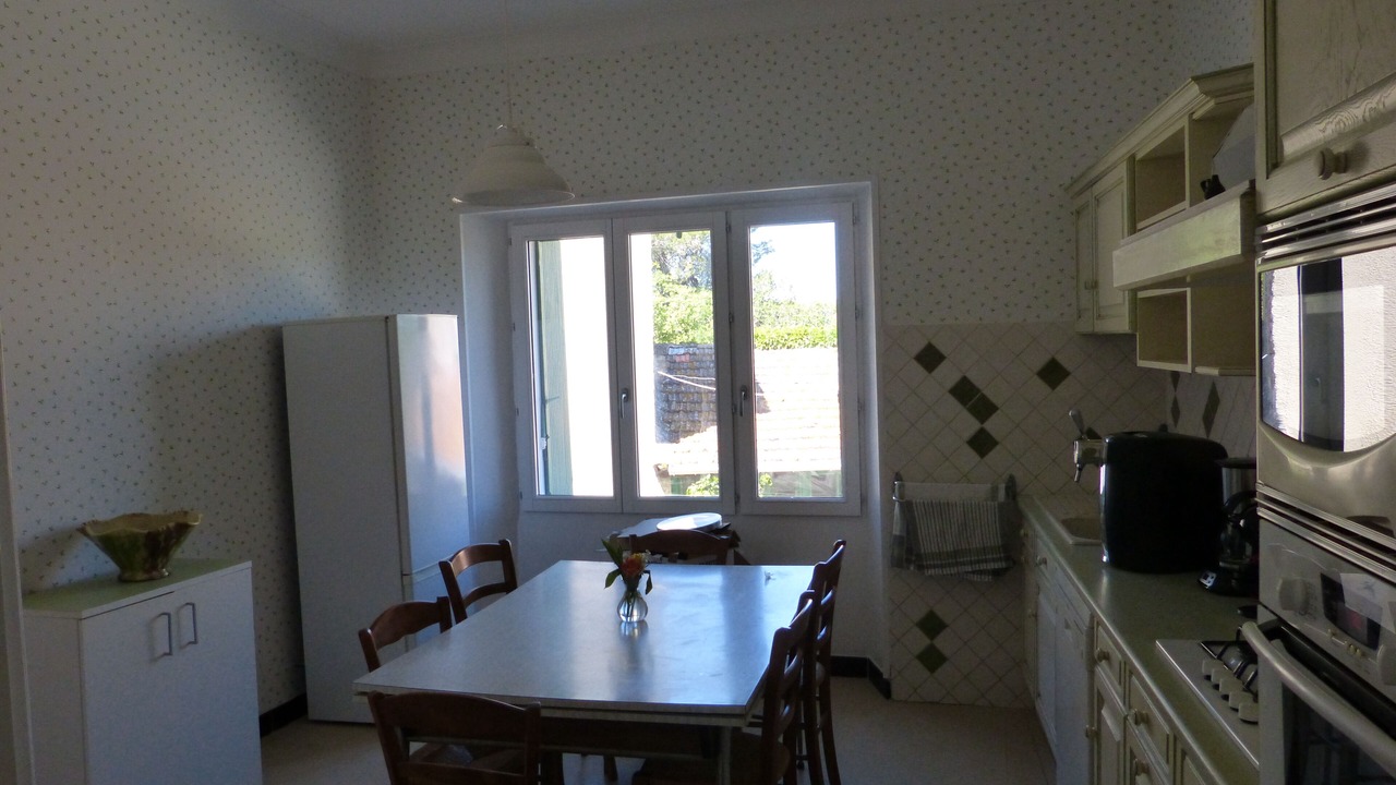 Photo of Kitchen in Saint-Hippolyte-de-Caton