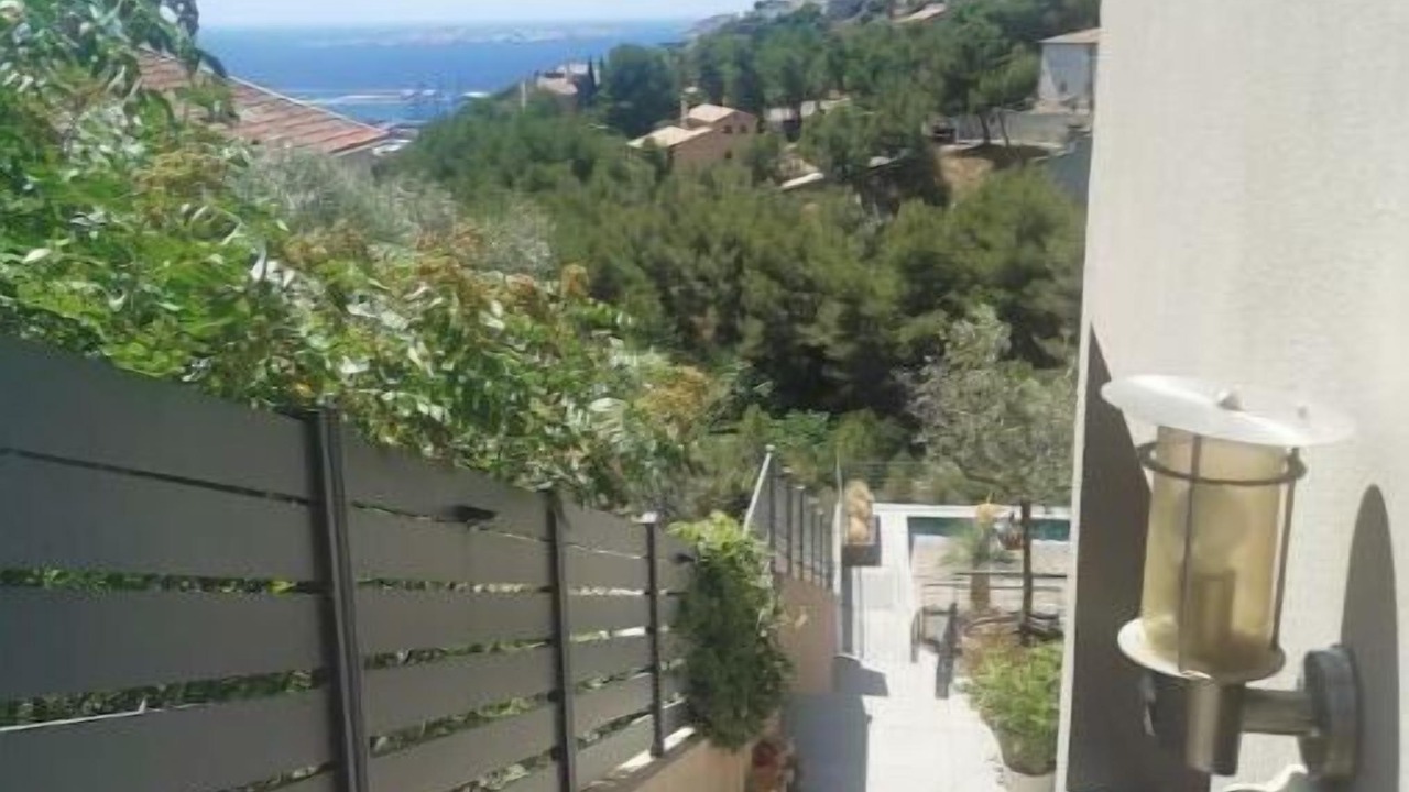 Photo of Outdoor in Verduron