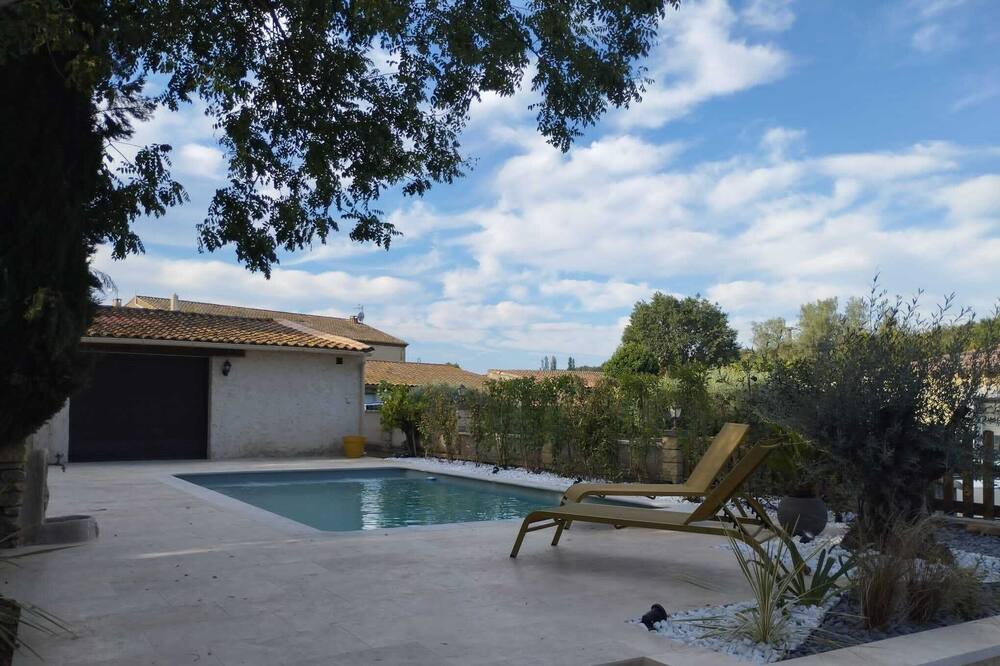 Photo of Outdoor in Miramas