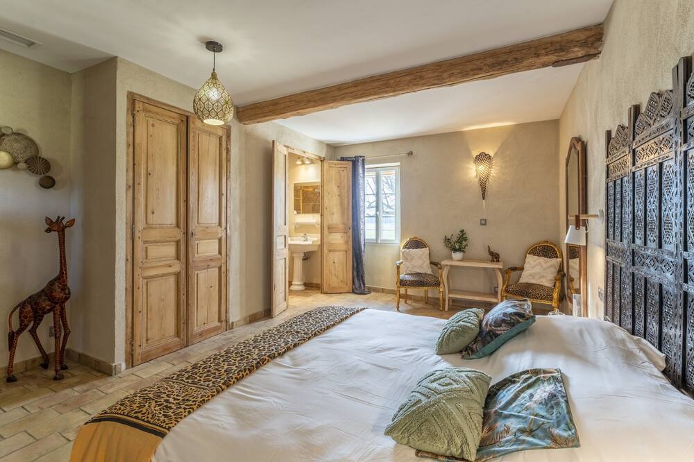 Photo of Bedroom in Lamanon