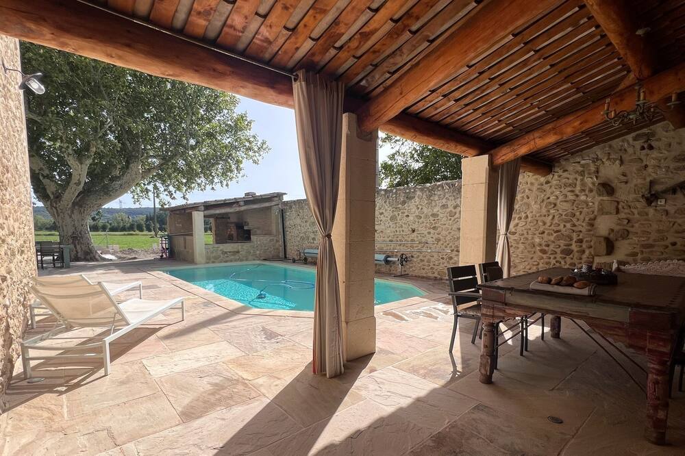 Photo of Outdoor in Lamanon