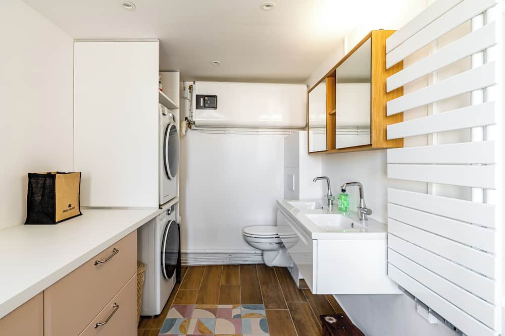 Photo of Bathroom in 7th Arrondissement