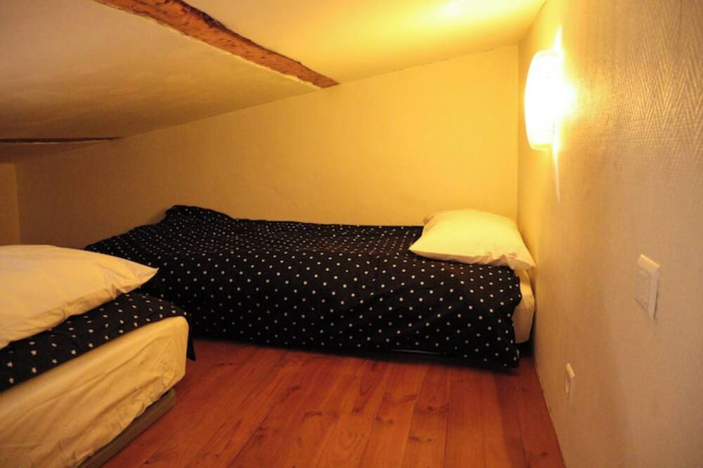 Photo of Bedroom in 16th Arrondissement