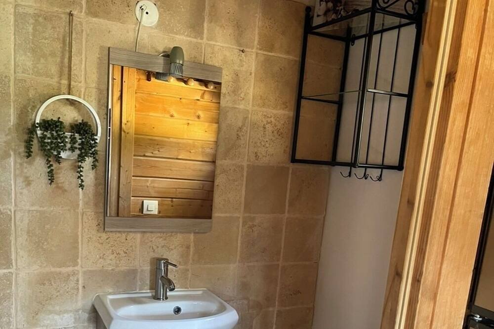 Photo of Bathroom in Ventabren
