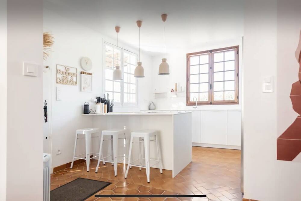 Photo of Kitchen in Cucuron