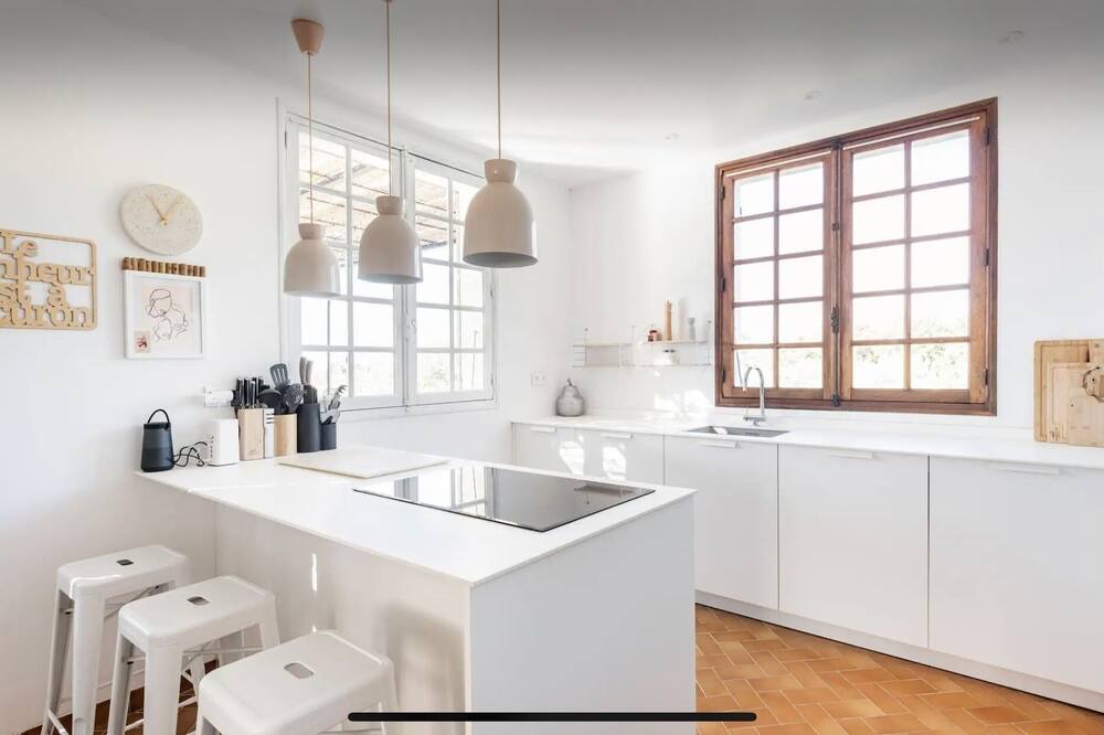 Photo of Kitchen in Cucuron