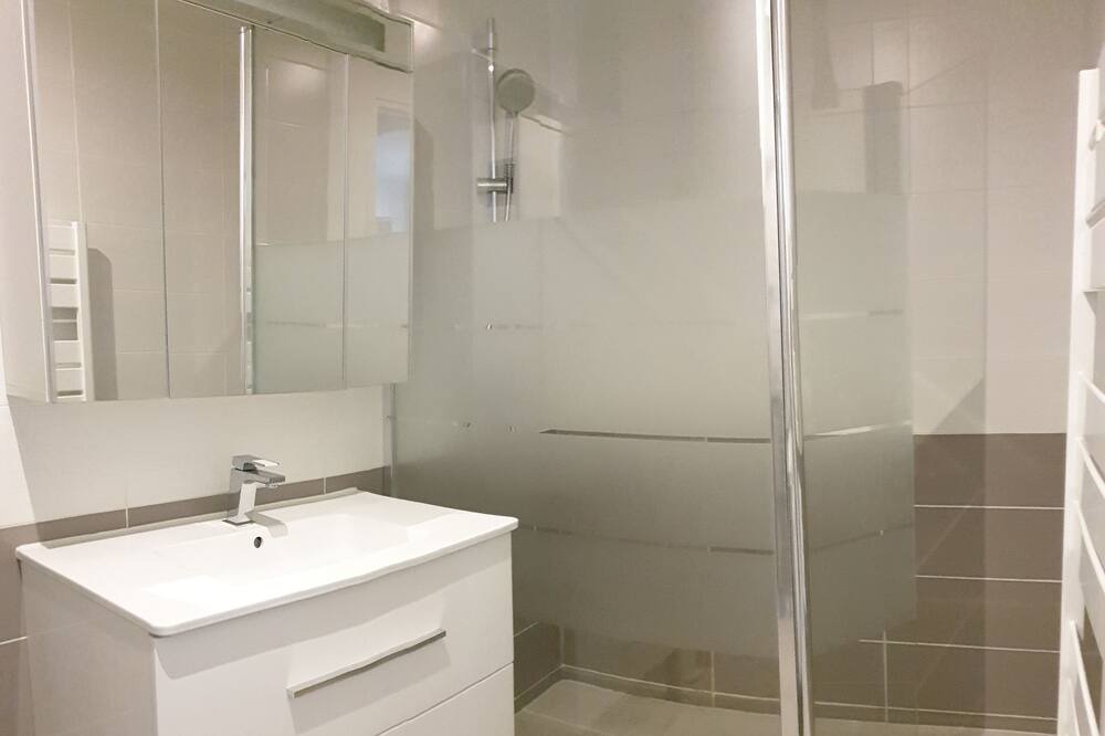 Photo of Bathroom in Saint-Andre