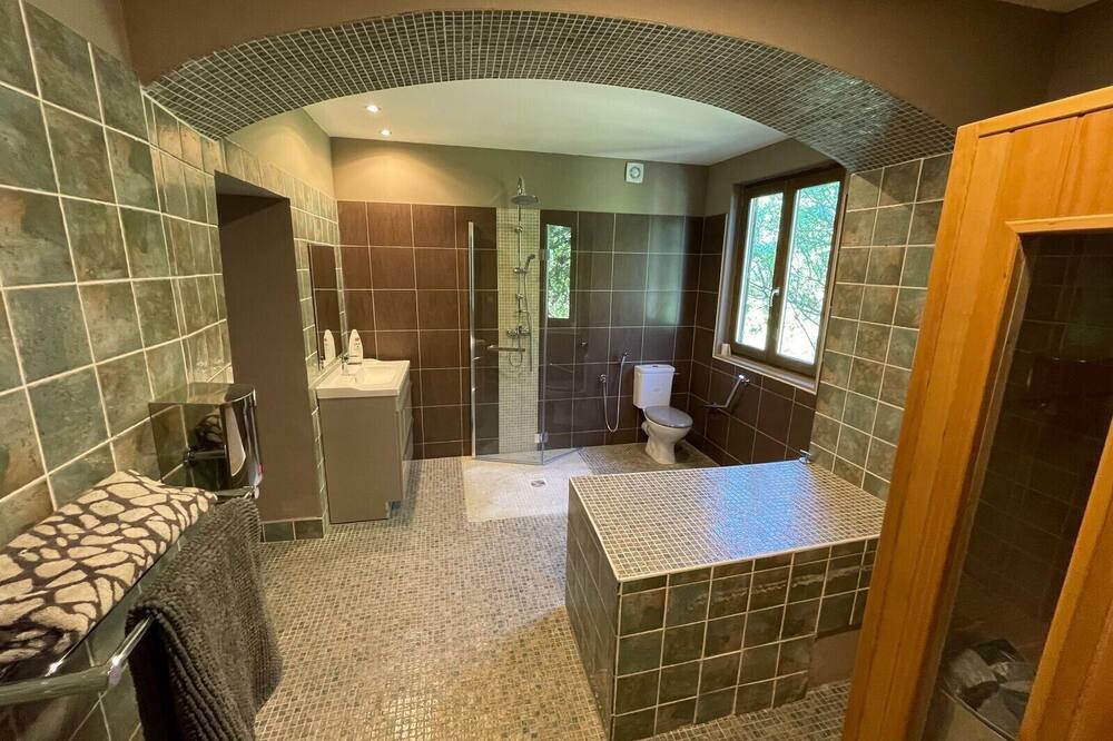 Photo of Bathroom in Soubes