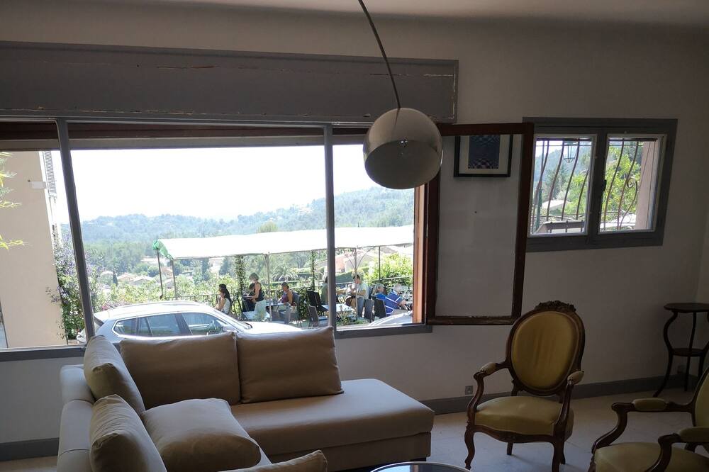 Photo of Livingroom in Seillans
