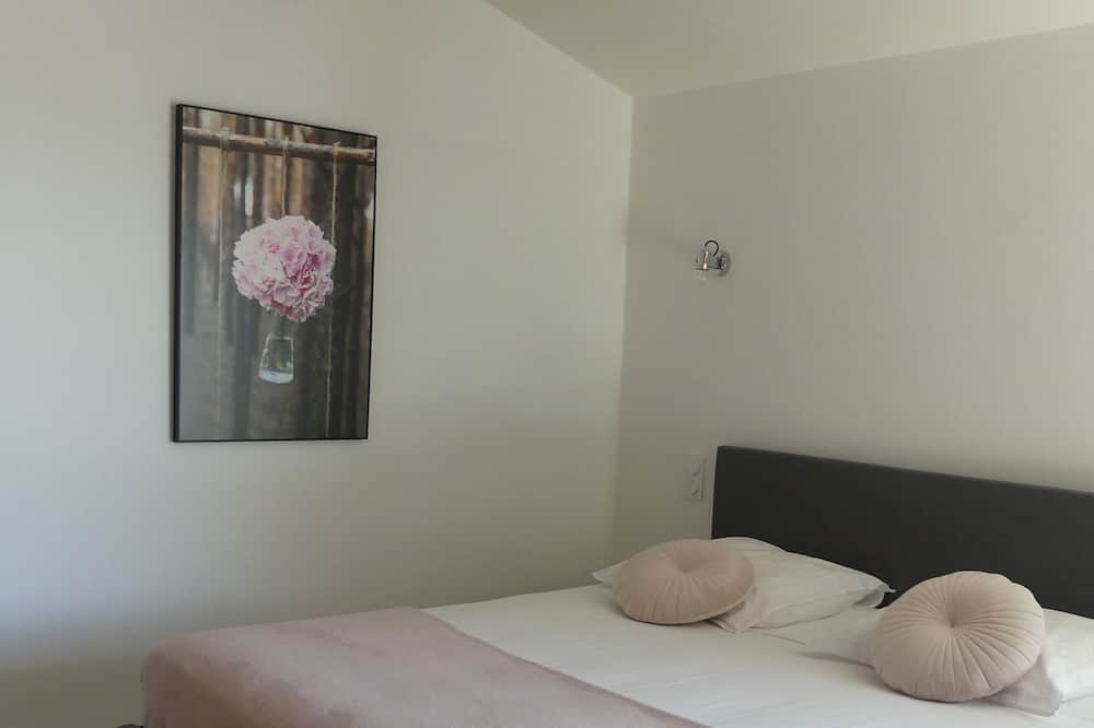 Photo of Bedroom in Cucuron
