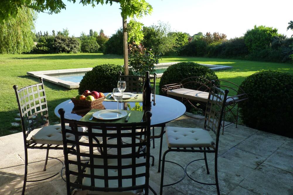 Photo of Outdoor in Avignon