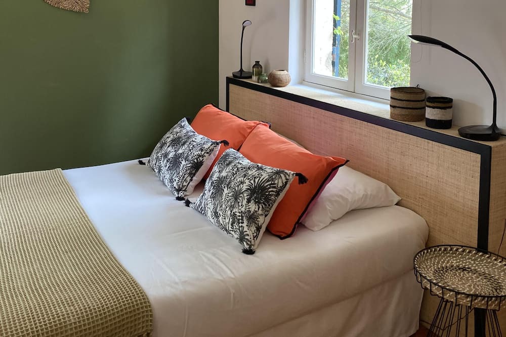 Photo of Bedroom in St.-Remy-de-Provence