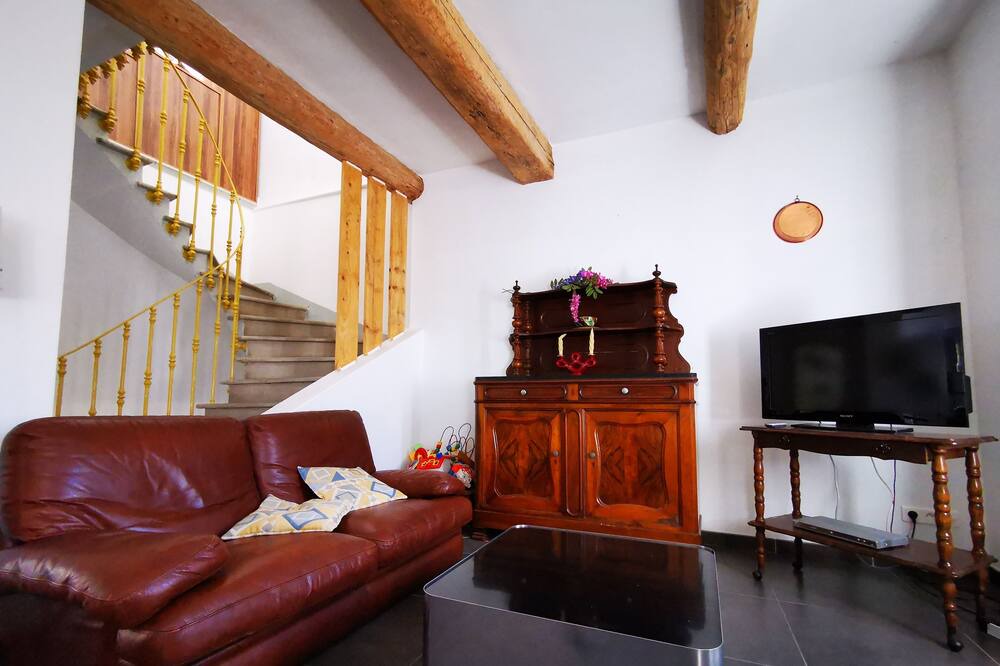 Photo of Livingroom in Roquebrun
